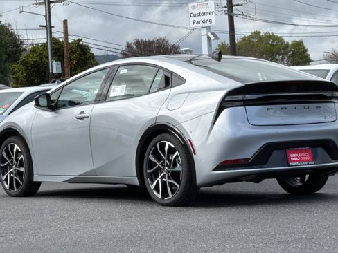 New 2026 Toyota Prius Plug-In Hybrid image 7