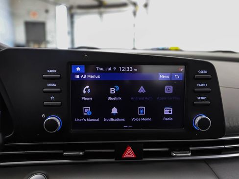 Used 2023 Hyundai Elantra SEL FWD image 16