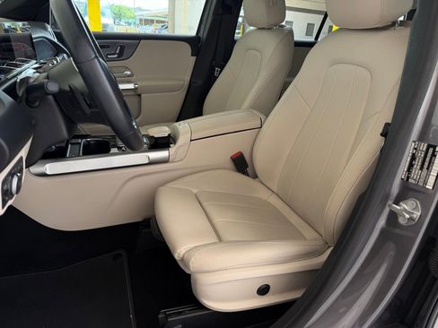 Certified 2022 Mercedes-Benz GLB 250 image 10