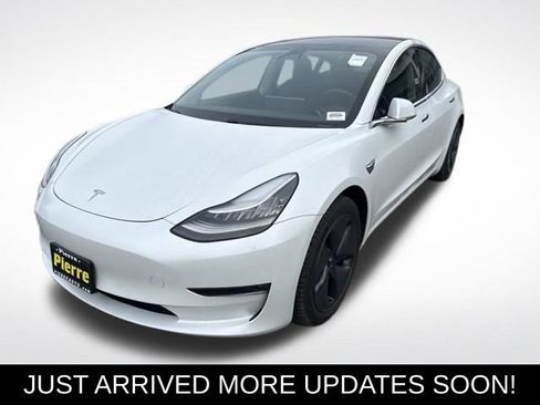 Used 2019 Tesla Model 3 Standard Range Plus RWD image 1