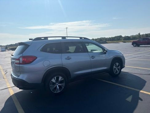 Used 2022 Subaru Ascent Premium w/ Convenience Package AWD/4WD image 11