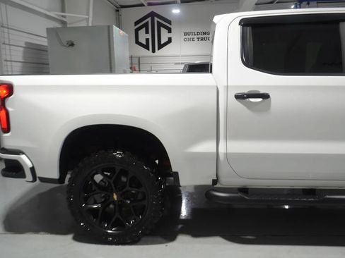 Used 2019 Chevrolet Silverado 1500 RST w/ All-Star Edition AWD/4WD image 8