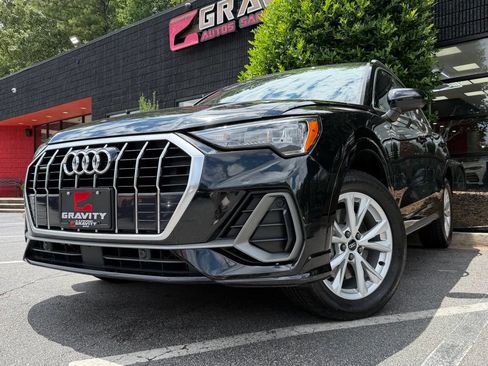 Used 2021 Audi Q3 2.0T Premium w/ Convenience Package AWD/4WD image 2