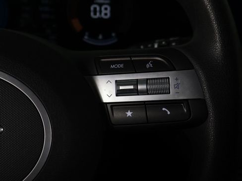 Used 2025 Hyundai Kona SE FWD image 37