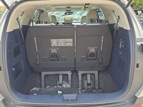 New 2026 Kia Carnival SX FWD image 10