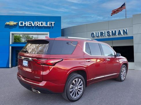 Certified 2022 Chevrolet Traverse Premier w/ LPO, Cargo Package AWD/4WD image 3