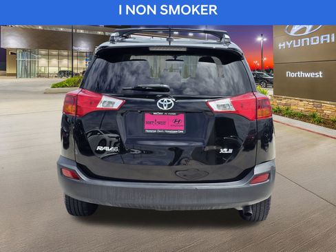 Used 2015 Toyota RAV4 XLE FWD image 8