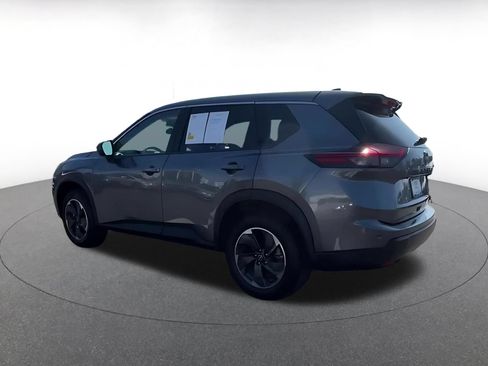 Used 2025 Nissan Rogue SV FWD image 10