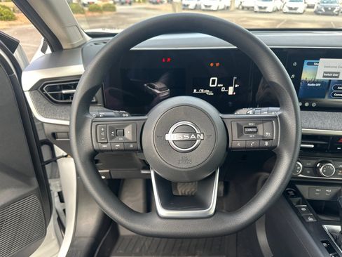 New 2026 Nissan Kicks S image 23