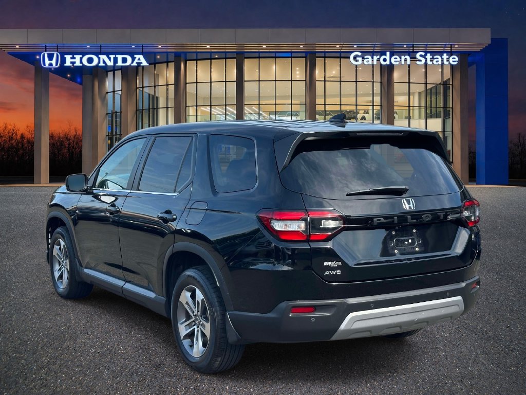 Certified 2024 Honda Pilot EX-L image 3