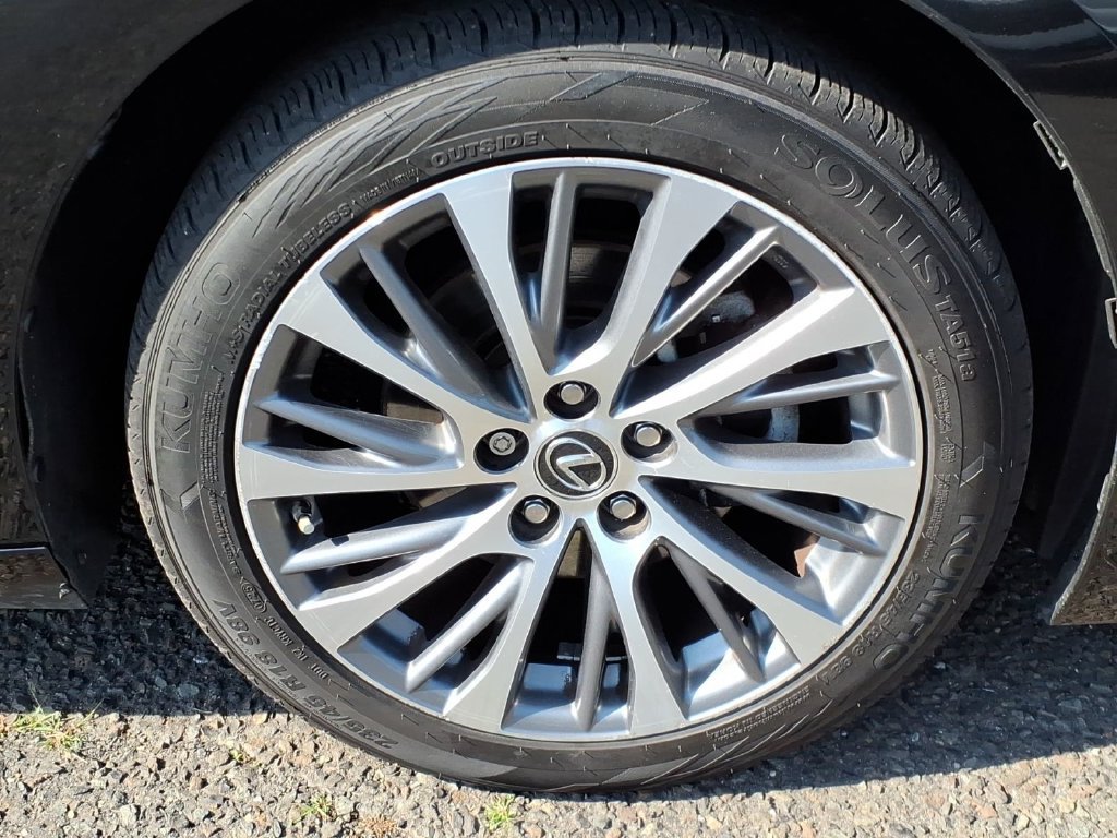 Used 2019 Lexus ES 350 w/ Premium Package FWD image 9