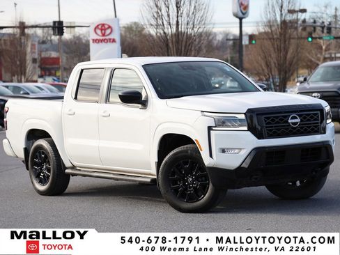 Used 2023 Nissan Frontier SV w/ Midnight Edition Package image 1