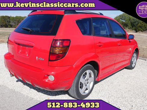 Used 2006 Pontiac Vibe Sport Wagon 4D w/ Preferred Package image 2