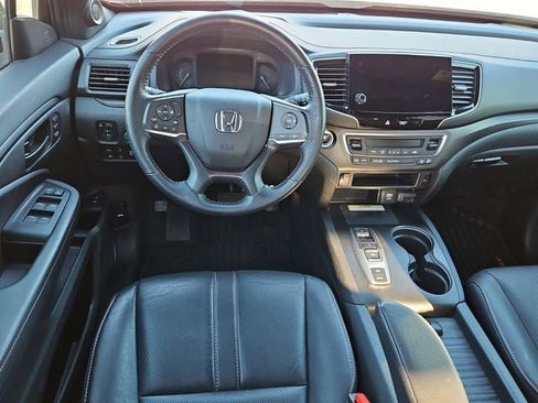 Used 2023 Honda Passport TrailSport image 16