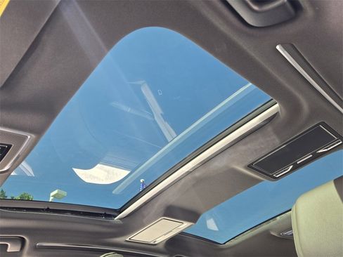 Used 2023 Audi A8 L 3.0T w/ Comfort Plus Package image 21