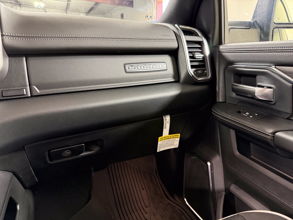 New 2026 RAM 2500 Laramie AWD/4WD image 15