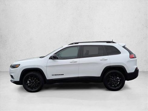 Used 2023 Jeep Cherokee Altitude Lux image 9