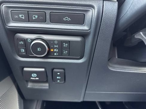 Used 2022 Ford F150 Lariat AWD/4WD image 19