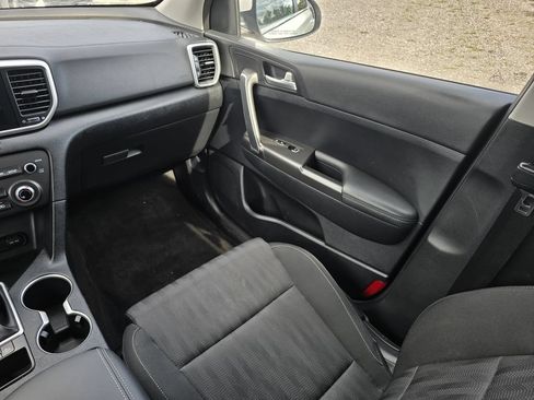 Used 2022 Kia Sportage LX FWD image 20