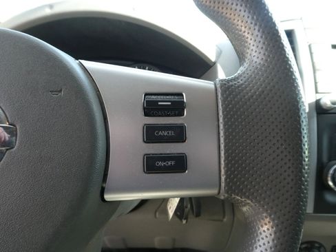 Used 2019 Nissan Frontier SV image 19