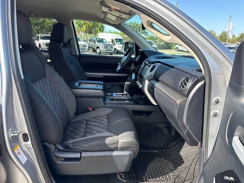 Used 2018 Toyota Tundra SR5 w/ SR5 Upgrade Package RWD image 25