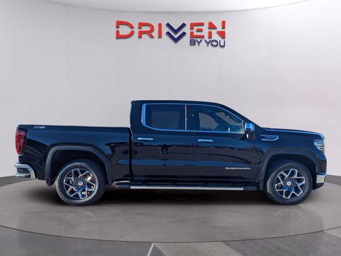 New 2026 GMC Sierra 1500 SLT w/ SLT Premium Plus Package AWD/4WD image 8