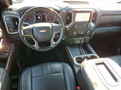 Used 2021 Chevrolet Silverado 1500 High Country AWD/4WD image 2