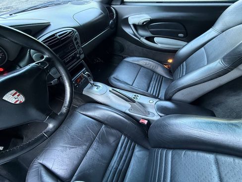 Used 2002 Porsche Boxster RWD image 18