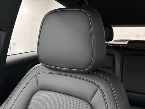 New 2026 GMC Terrain Elevation w/ Elevation Premium Package image 33