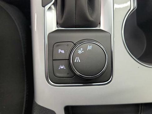 New 2026 Chevrolet Blazer LT w/ Convenience Package FWD image 28