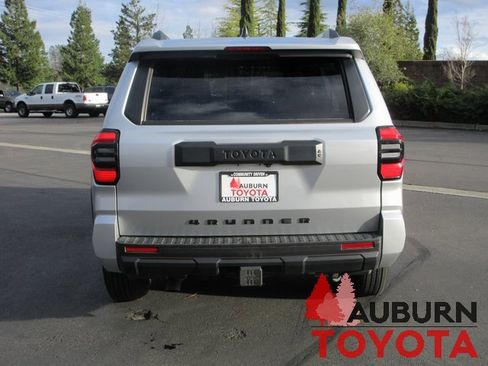 Certified 2025 Toyota 4Runner SR5 image 7