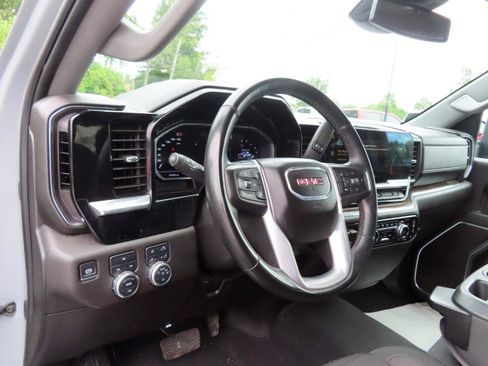 Used 2025 GMC Sierra 2500 SLE w/ SLE Value Package; AWD/4WD image 31