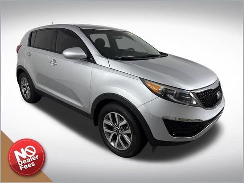 Used 2016 Kia Sportage LX image 1