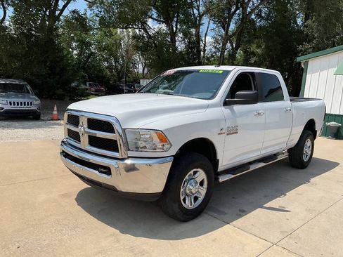 Used 2015 RAM 2500 SLT AWD/4WD image 5
