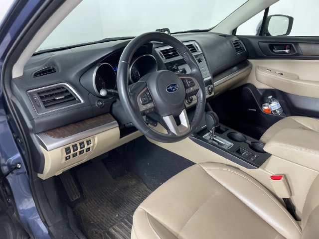 Used 2017 Subaru Outback 2.5i Limited AWD/4WD image 3