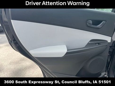 Used 2023 Hyundai Kona SE AWD/4WD image 13