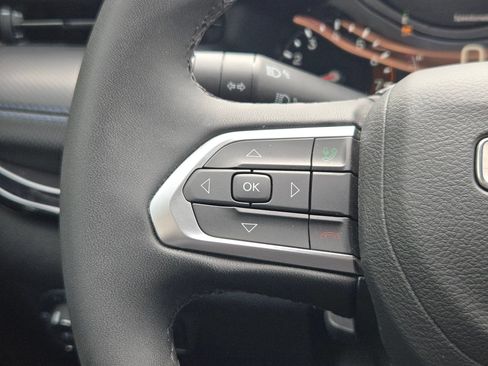 Used 2025 Jeep Compass Latitude w/ Altitude Special Edition AWD/4WD image 21