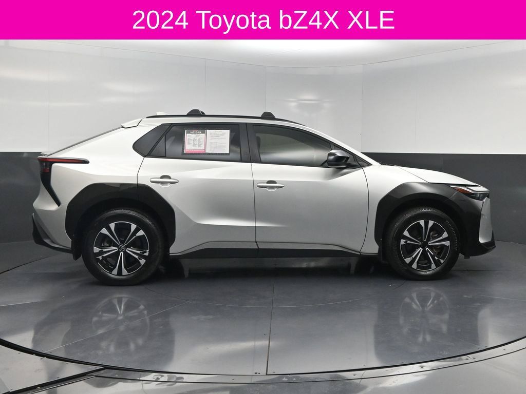 Used 2024 Toyota bZ4X FWD w/ Weather Package image 4