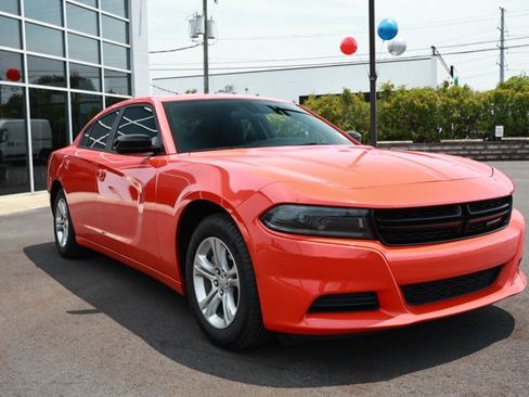 Used 2023 Dodge Charger SXT RWD image 3