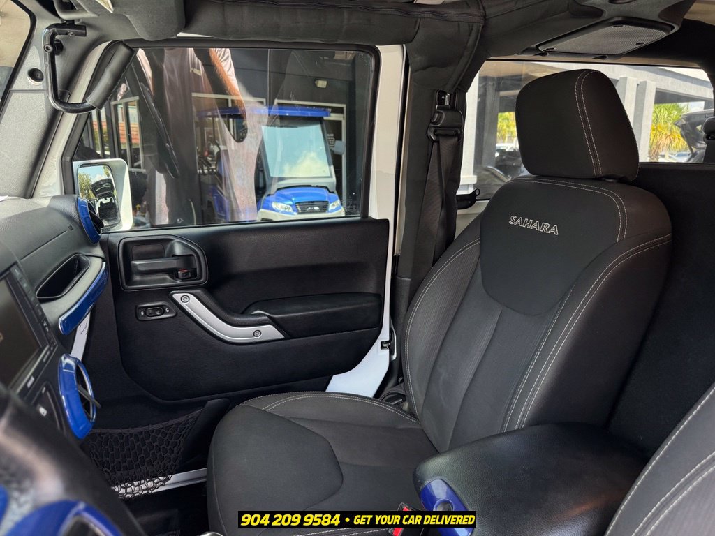 Used 2016 Jeep Wrangler Sahara w/ Connectivity Group AWD/4WD image 24