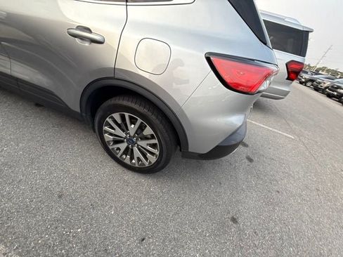 Used 2022 Ford Escape Titanium w/ Class II Trailer Tow Package AWD/4WD image 10