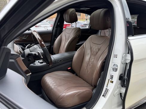 Used 2019 Mercedes-Benz S 560 Sedan image 26