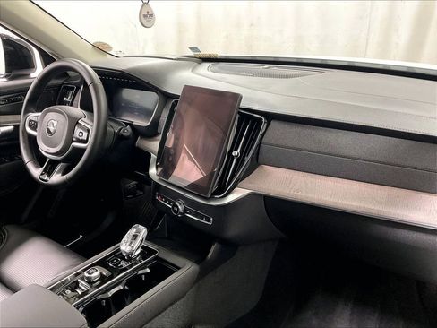 Used 2026 Volvo XC90 B6 Ultra w/ Protection Package Premier AWD/4WD image 14