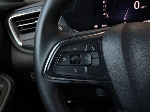 Used 2025 Buick Encore GX Preferred FWD image 31