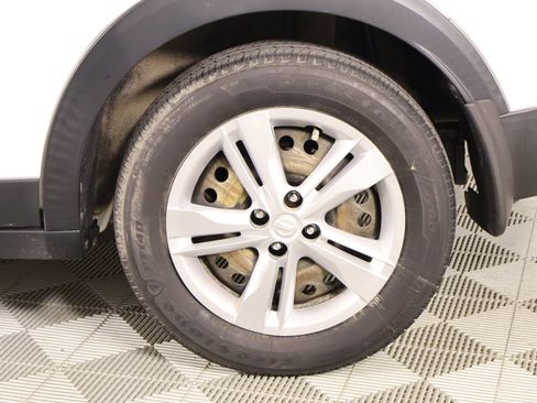 Used 2020 Nissan Kicks S image 17