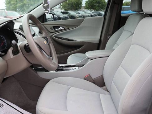 Used 2022 Chevrolet Malibu LT FWD image 12