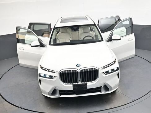 Used 2023 BMW X7 xDrive40i w/ Premium Package image 43