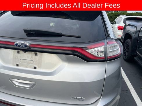 Used 2016 Ford Edge SEL w/ Equipment Group 201A AWD/4WD image 3