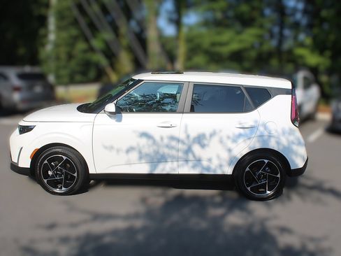 Certified 2025 Kia Soul EX FWD image 5