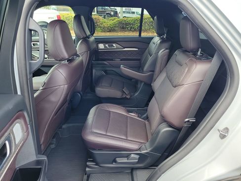 Certified 2025 Ford Explorer Platinum w/ Ultimate Package RWD image 11